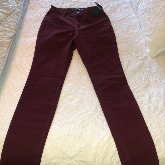 NWT Hollister Jeans - Picture 7 of 7
